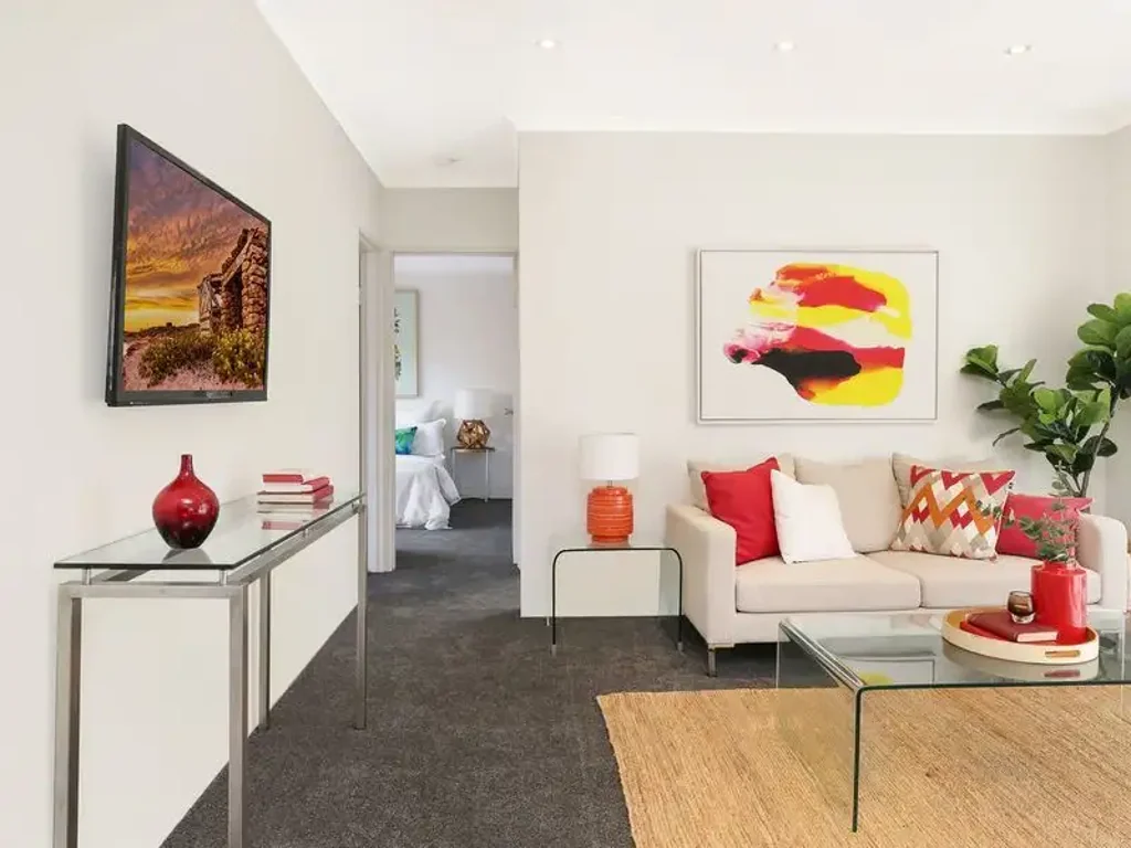 Modern Two Bedroom In Prime Location