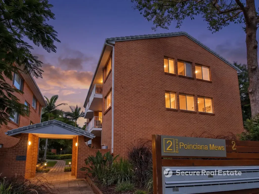 Convenience Meets Comfort! Premium Taringa Location