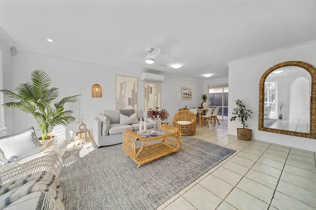 COMFORTABLE HOME RENOVATED THROUGHOUT!
