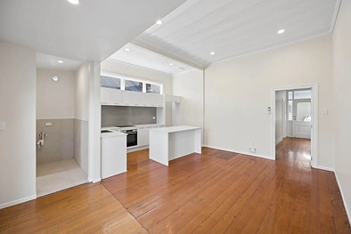 Modern Renovated 2-Bedroom Unit in a Prime Loc...