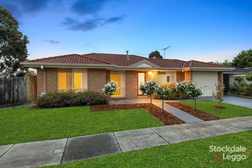 8 Howqua Place, Cranbourne, VIC 3977