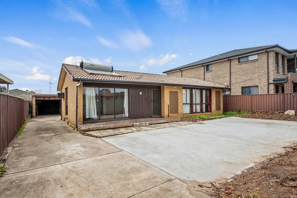 Spacious and Affordable 3-Bedroom Home in Prime Rooty Hill Location
$530/week!