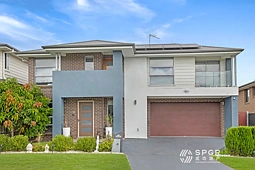 25 Centennial Drive, The Ponds