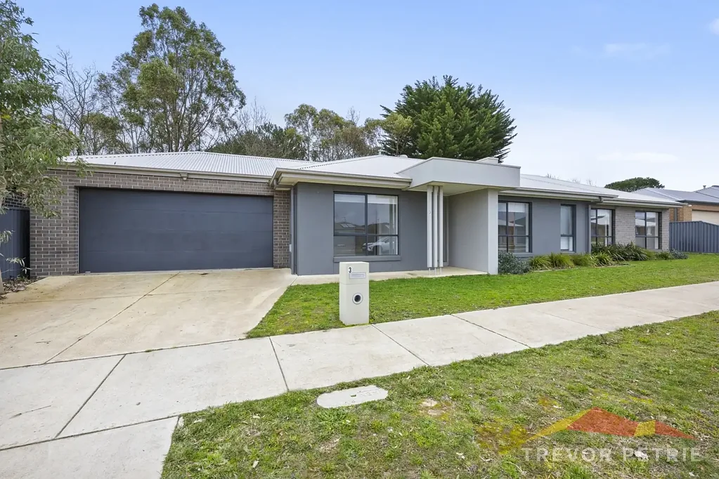 Alfredton 4 Bedroom Spacious Family Living in Prime Alfredton Location