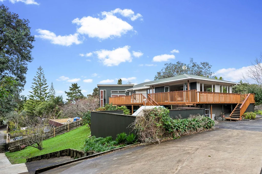 Titirangi 6房  A Unique Blend of Character, Space & Lifestyle