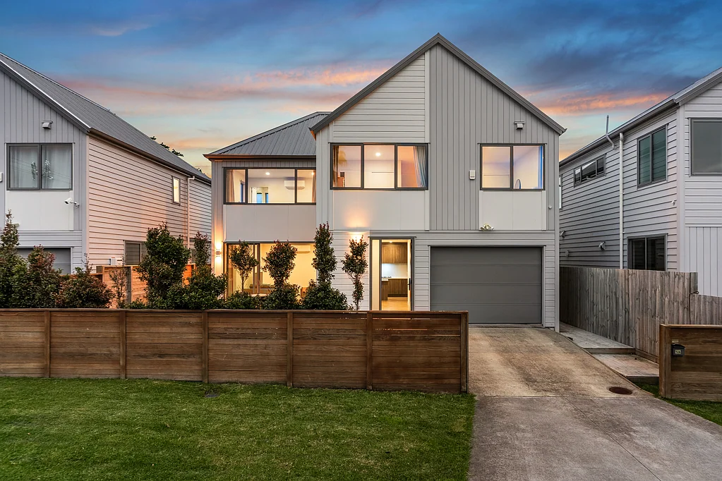 56 Gordon Avenue, Milford, North Shore City, Auckland