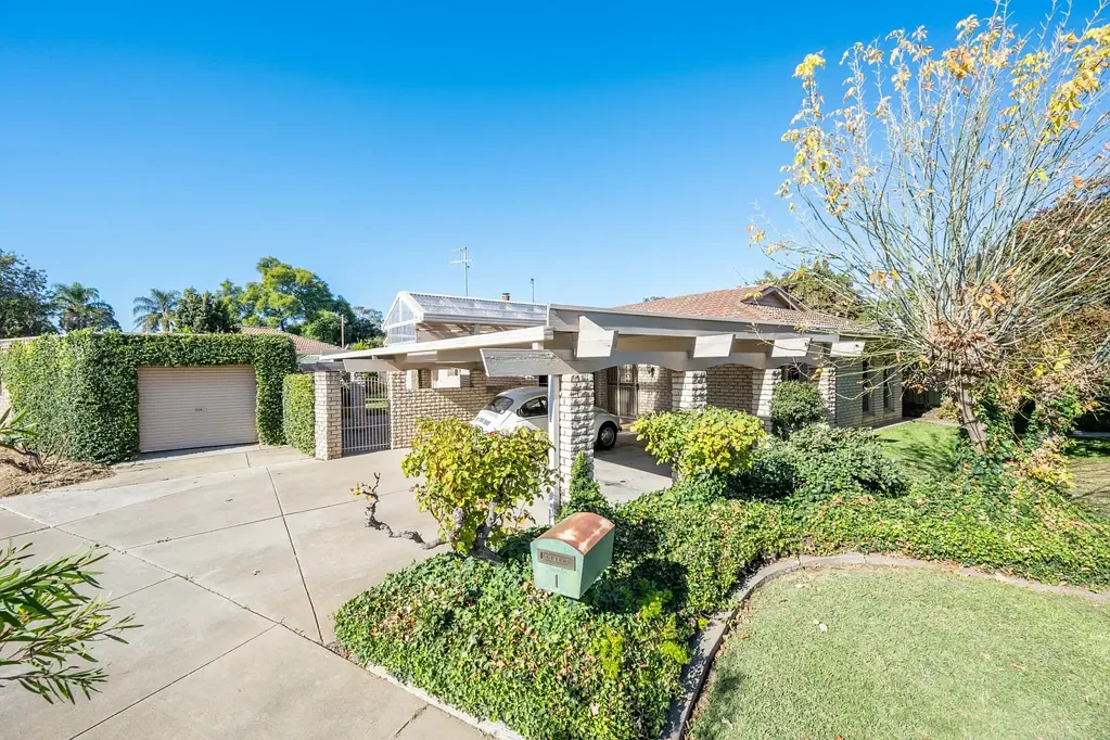 Shepparton 5غرفة نوم Huge Family Home – 'Taylors Estate'!