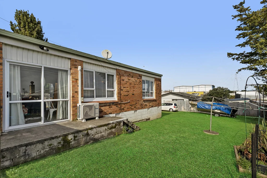 Takanini 2બેડરૂમ Last weekend of open homes before Auction