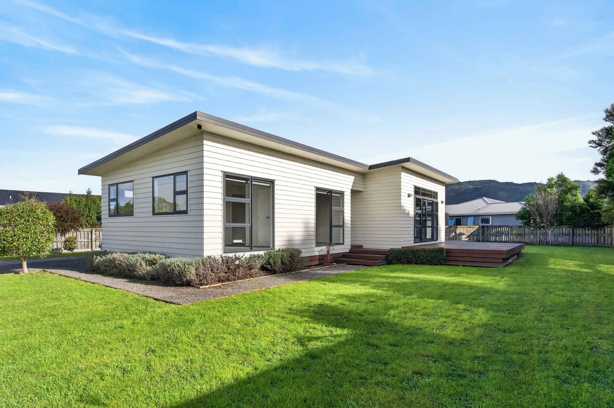 Featherston 4غرفة نوم Spacious Family Home with Modern Appeal