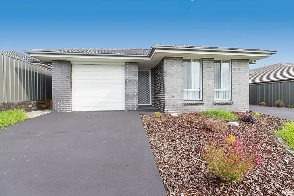 Neat and Tidy 3 bedroom Unit