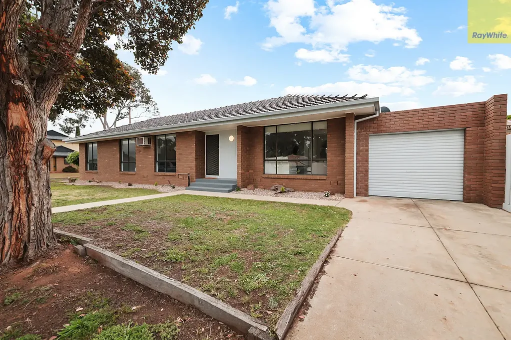 25 Beresford Crescent, Darley, VIC 3340