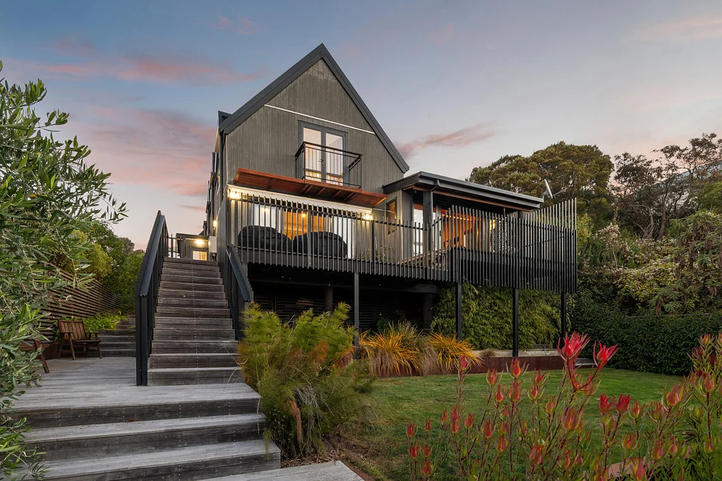 Clifton 3房  Privacy and Position with Captivating Views