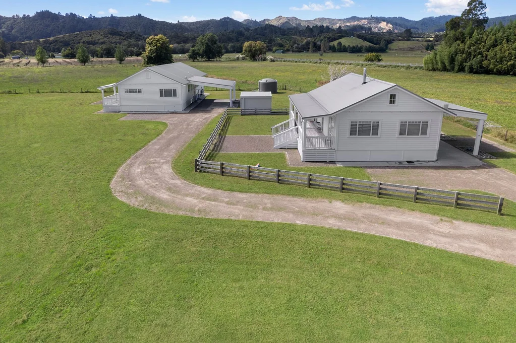 Whakatane 5Zimmer Two Modern Homes. One Smart Move.