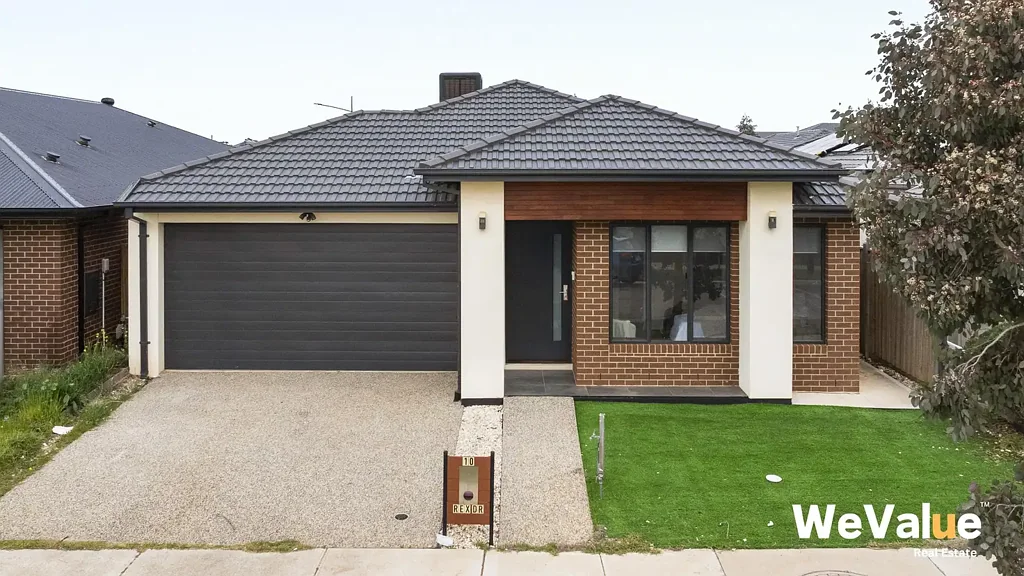 Thornhill Park 5 Bedroom Move-In Ready with Space, Style and Location