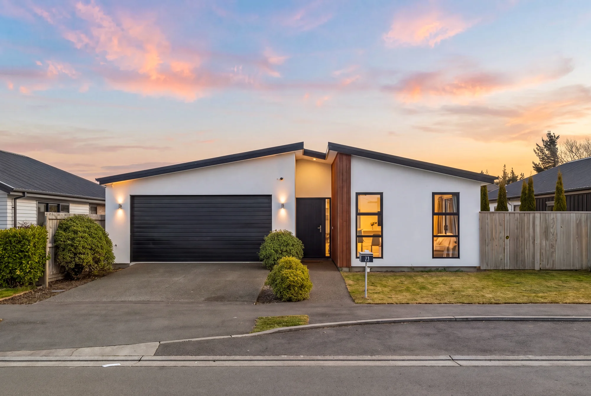 Belfast 3房  Entry Level Buying In Sought-After Spring Grove!