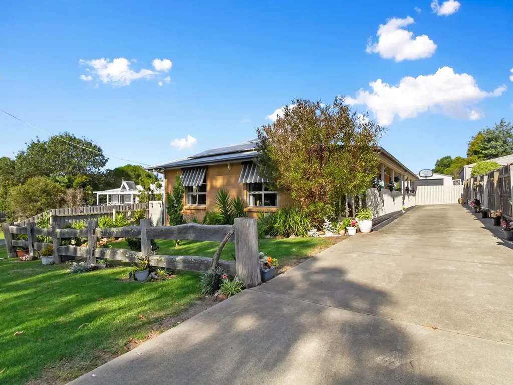 90 Hunters Lane, Kalimna, VIC 3909