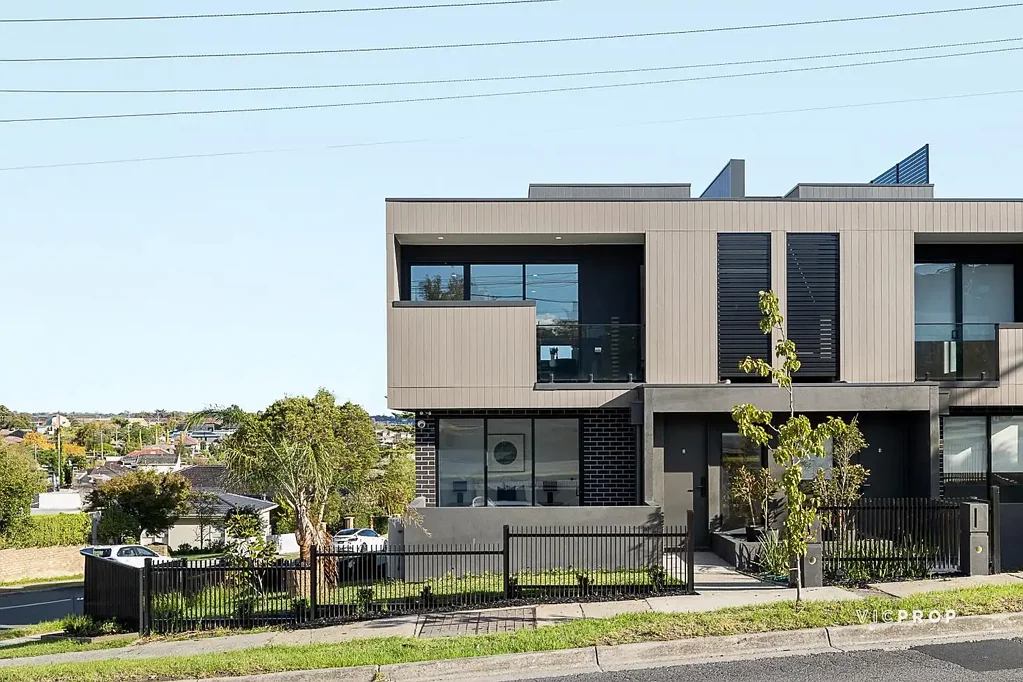 2/130 Manningham Road, Bulleen, VIC 3105