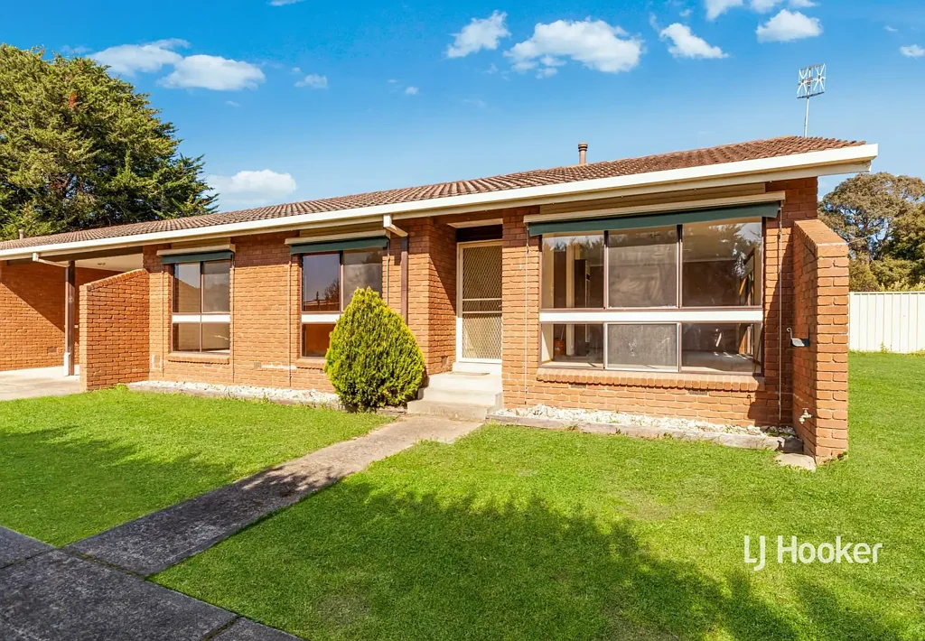 Unit 1/28 Hawdon Street, Broadford, VIC 3658