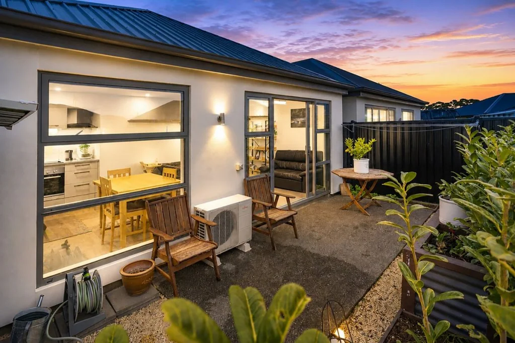 Kaiapoi 2房  Modern Two Bedroom + Study