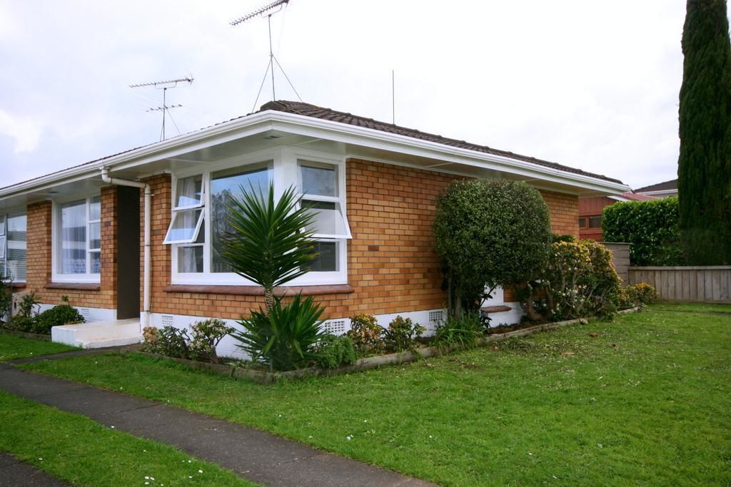 1/16 Stanniland Street, Sunnyhills, Auckland - Manukau, 2 phòng ngủ, 1 phòng tắm