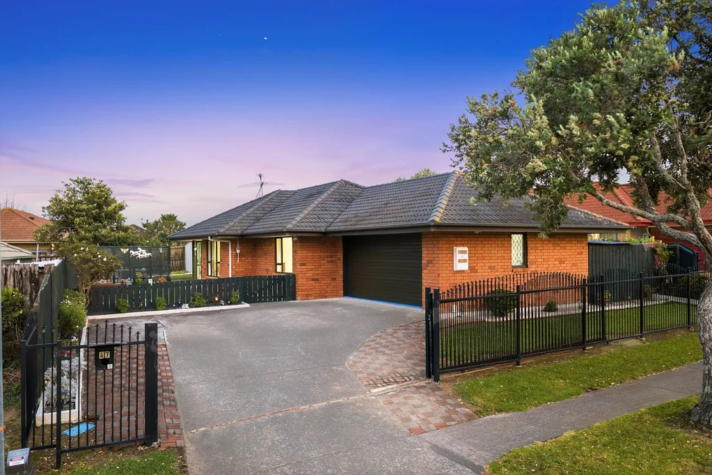 47 Michael Jones Drive, Flat Bush, Manukau City