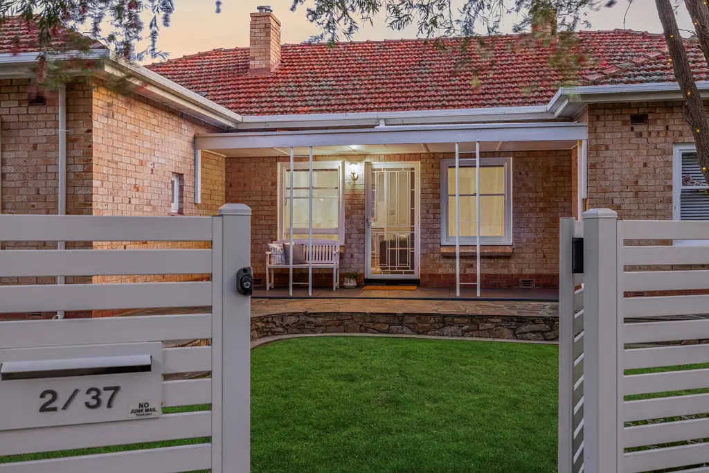 2/37 Aroha Terrace, Black Forest, SA 5035
