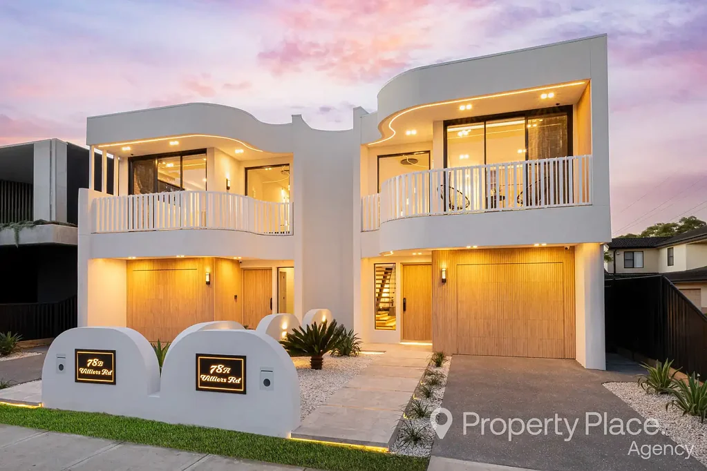 Padstow Heights 7غرفة نوم Brand New Luxury Home with Two Dwellings