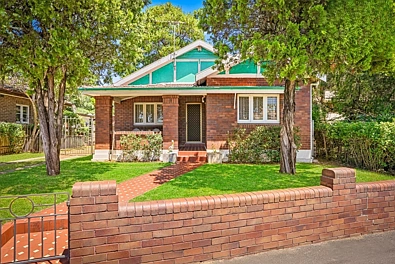 Parramatta 3 Slaapkamer Rare found 3 Bedroom House with R4 zoning on Victoria Road, Parramatta
