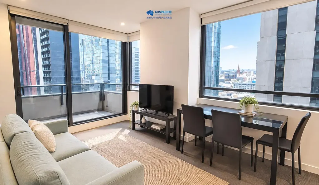 Stunning 2-Bedroom CBD Apartment in Melbourne – Flooded with Light, Panoramic City Views & Instant Urban Comfort