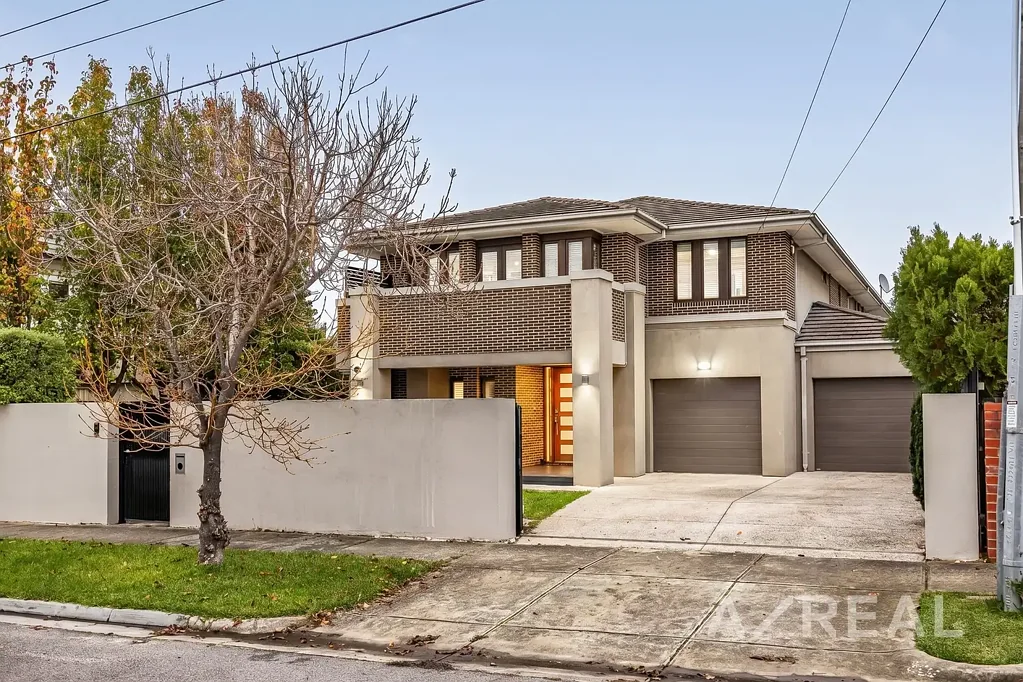 Brighton East 5chambre Impressive Family Living in Coveted Brighton East