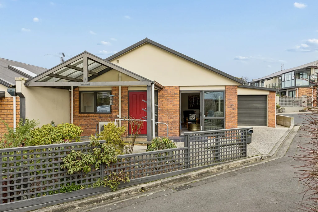 Caversham 2chambre Easy Living in a Handy Location