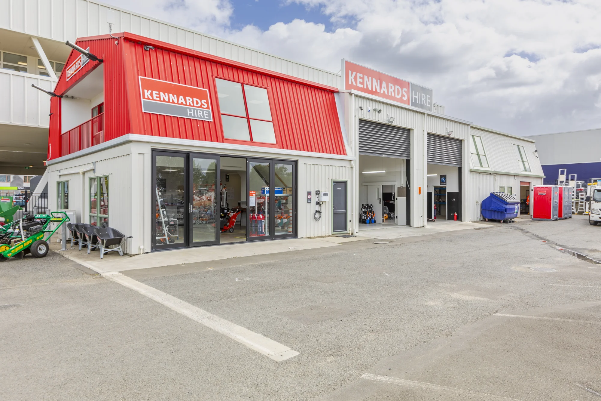 Onekawa Large format retail investment with development