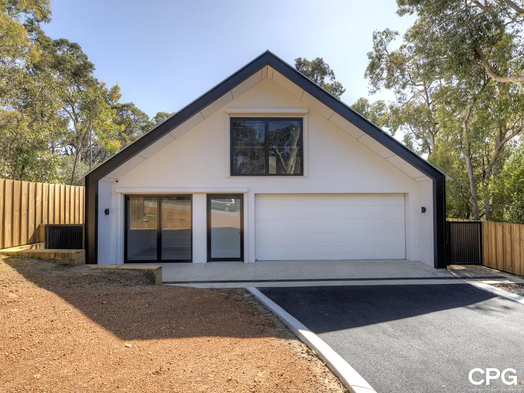 Kalamunda 3房  Peaceful, Polished and Perfect
