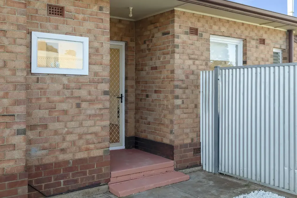 Elizabeth Downs 3Moenga Stylish Semidetached Home � Ideal for Investors or First Home Buyers
