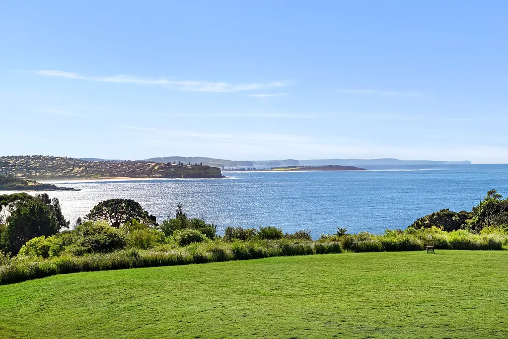 Manly 3部屋 Seaside Sophistication in 'The Coast' – Front Row Top Floor Luxury with Iconic Views