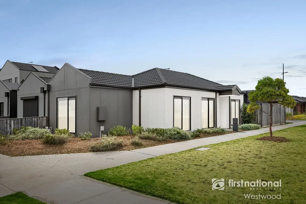 134 Oldbridge Boulevard, Weir Views, VIC 3338