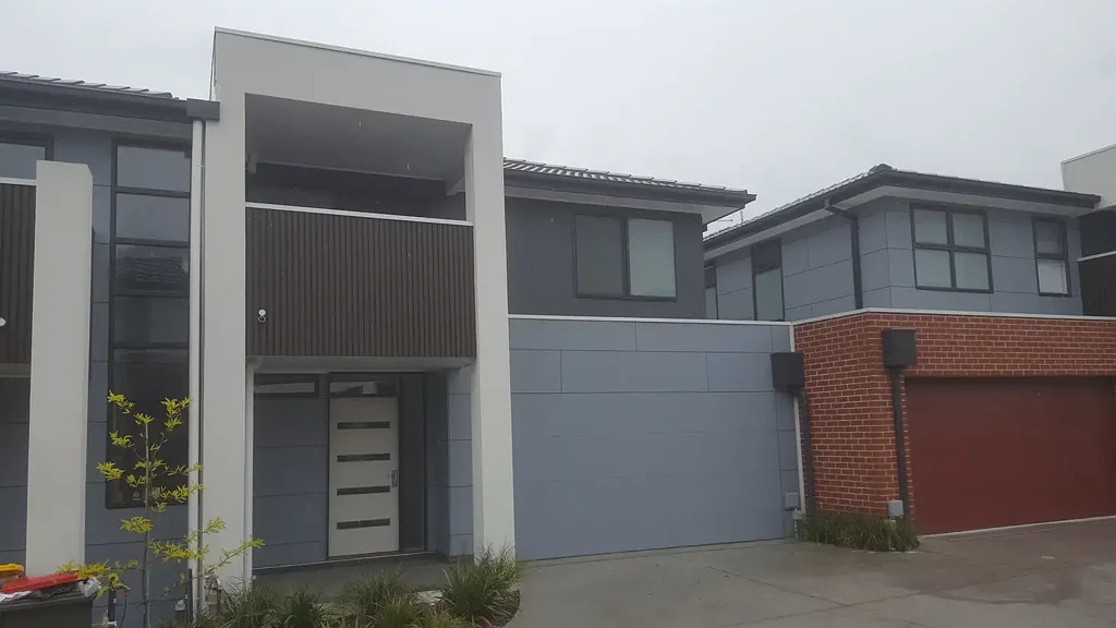 MODERN FOUR BEDROOM TOWNHOUSE IS HERE FOR YOU!!