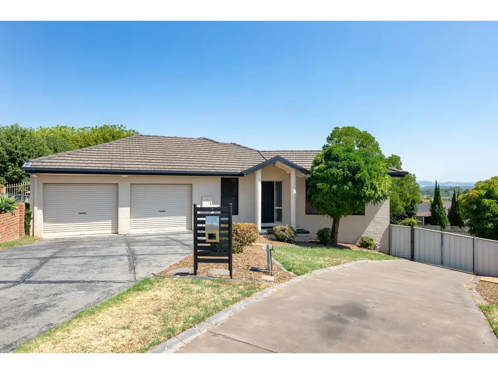 7 Lark Court, West Wodonga, VIC 3690