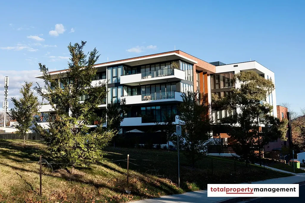 Modern 2-Bedroom Apartment with Park Views in the Heart of Griffith