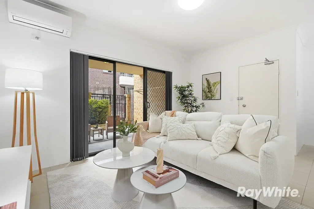 Rosehill 2Kwarto Full-brick courtyard apartment with north and south aspects
