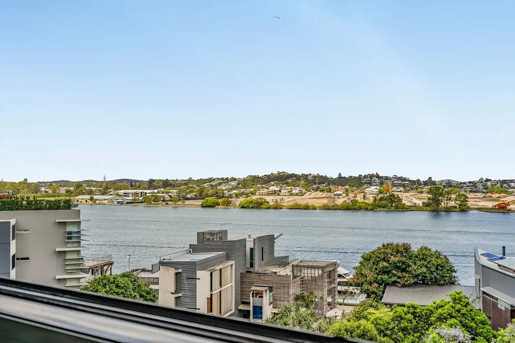 10607/8 Harbour Road, Hamilton, QLD 4007