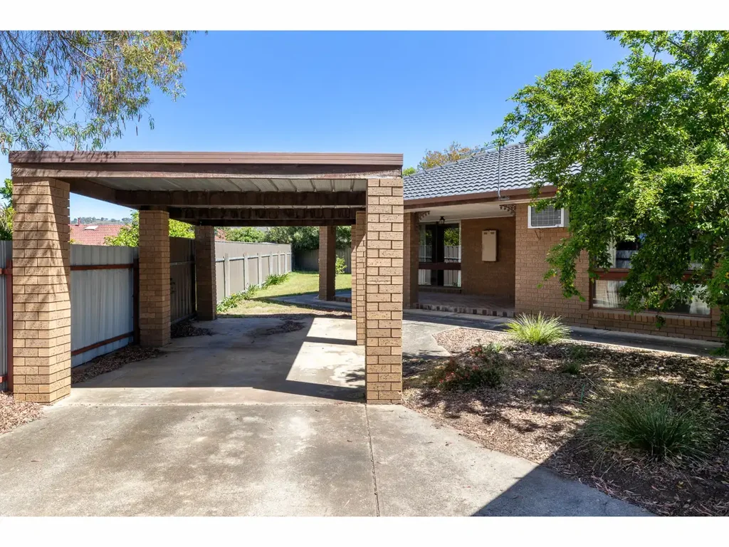 2/1 Robert Crescent, Wodonga, VIC 3690