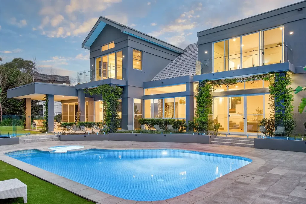 Hope Island 4房  A Distinguished Family Estate with Expansive Grounds & Northern Aspect