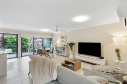 6/25 Bicentennial Road, Boondall