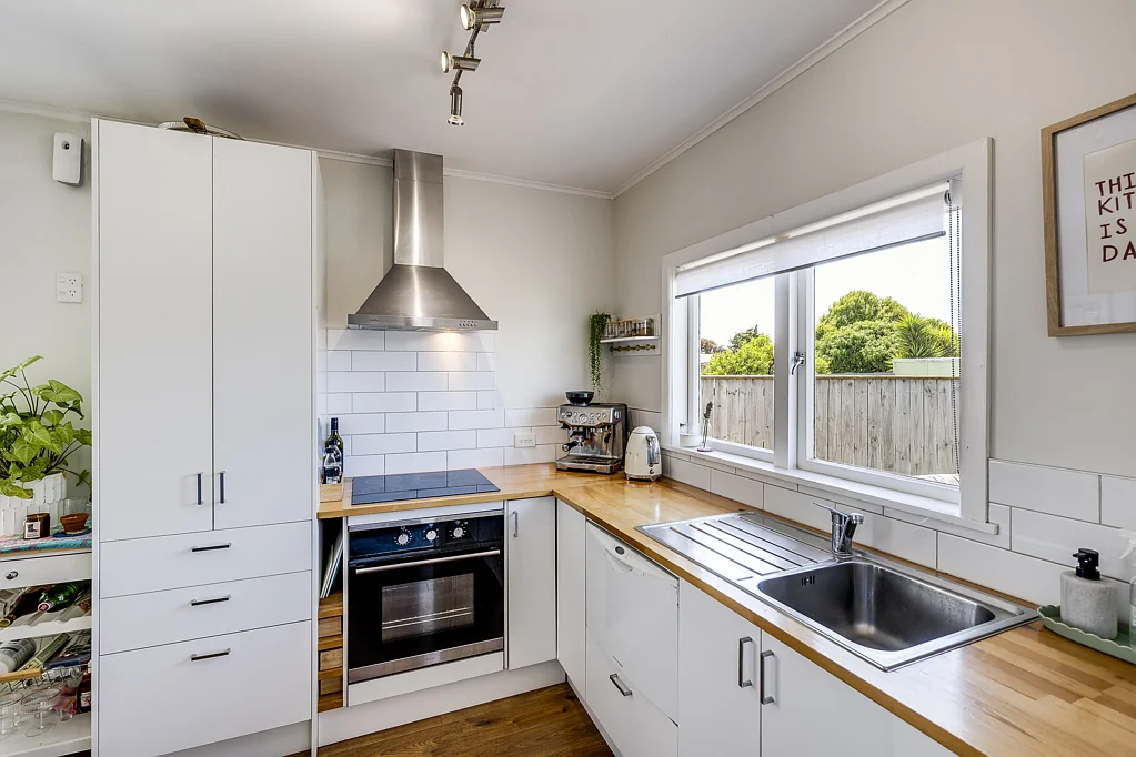 11 Magdalen Crescent, Pirimai, Napier, Hawke's Bay
