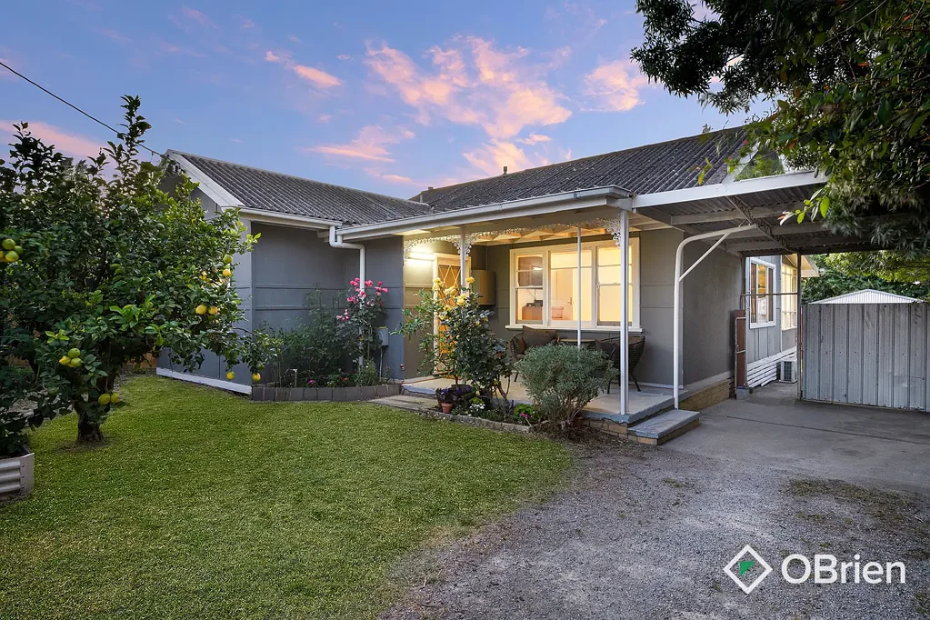 23 Burns Street, Frankston, VIC 3199