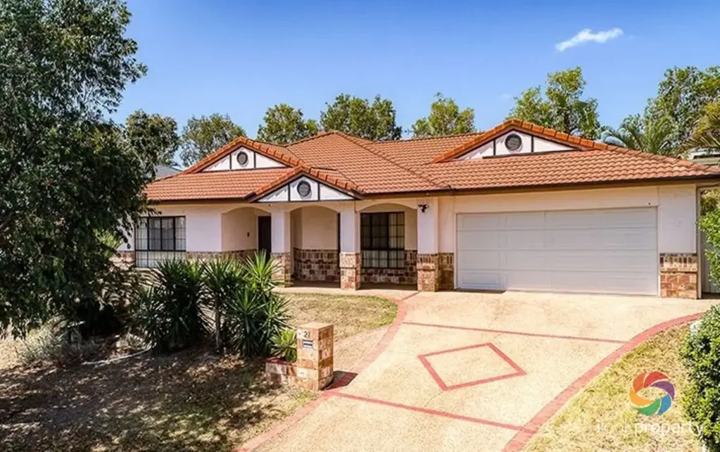 Executive home on 1013sqm block