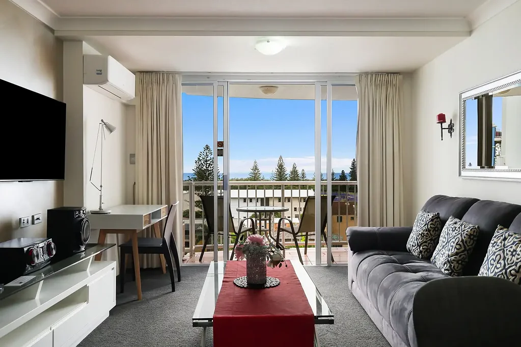 Broadbeach 1ਬੈੱਡਰੂਮ Morning Sun and Coastal Breezes at Bel Air