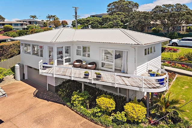 1/1 Eastcliffe Road, Castor Bay, North Shore City