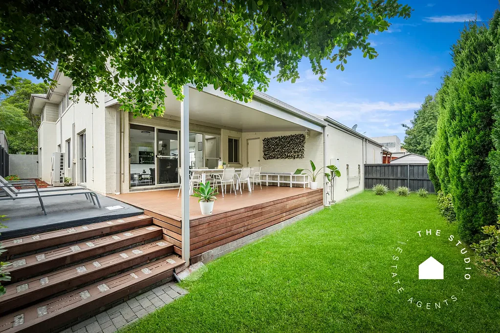 Kellyville 5Habitaciones Walk to Kellyville Metro, Park Facing in Ex Display Home Location